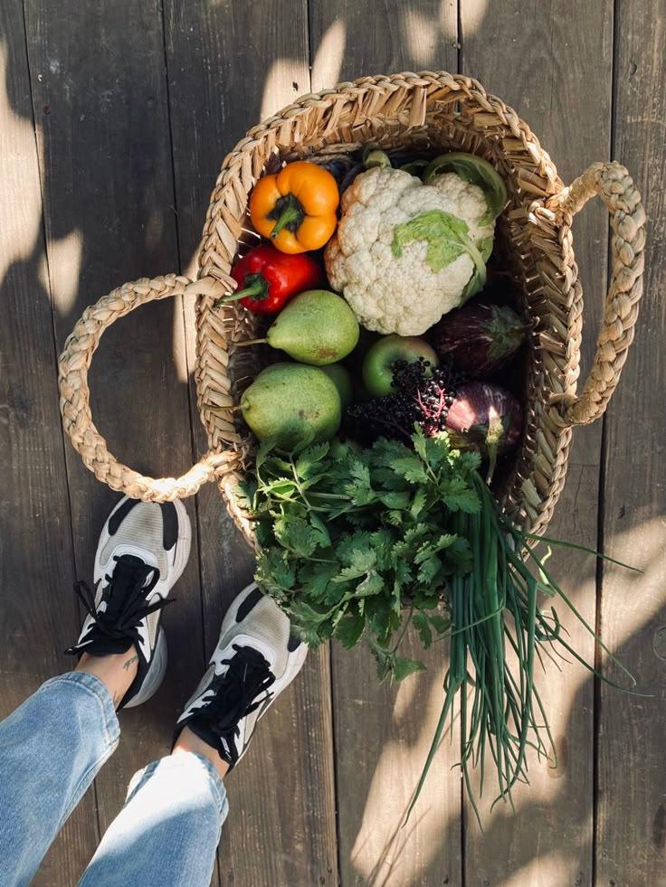 Vitality Harvest: Nutrient-Rich Vegetable Ensemble